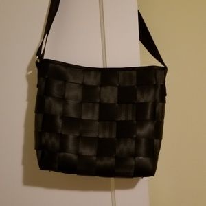 Black Harvey's Seatbelt Bag